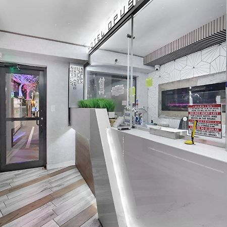 Hotel Opus Bronx Near Bay Plaza Mall Нью-Йорк Екстер'єр фото