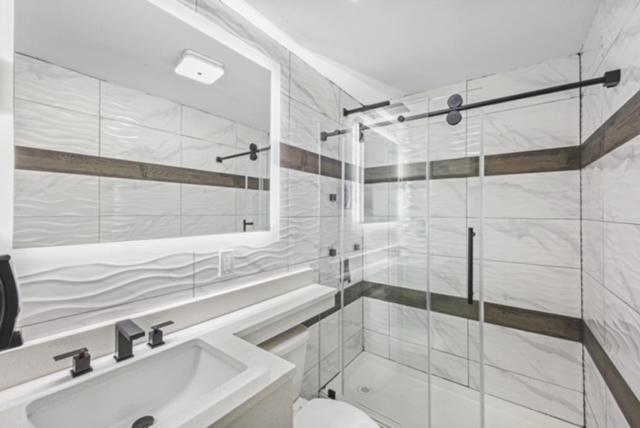 Hotel Opus Bronx Near Bay Plaza Mall Нью-Йорк Екстер'єр фото